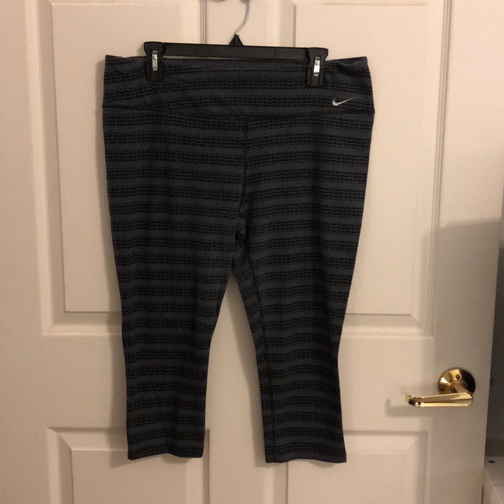 Nike Cropped Leggings